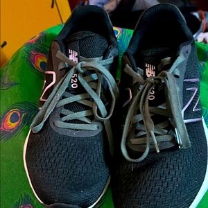 New Balance almost Black Sneakers